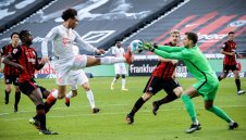 Безпощадните "орли" отново разкъсаха Байерн