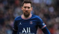 Франция се гаври с Меси, направиха го на карикатура