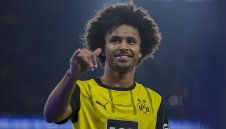 Адейеми пак отряза Наполи