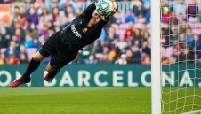 Байерн взривява пазара! Тер Стеген става най-скъпият вратар в историята