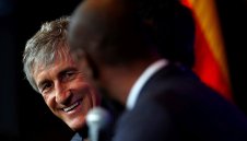 Кике: Иниеста не се е отказал. Защо да не го върна в Барса?