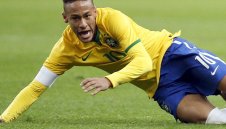 Дунга: Ще помогнем на Неймар да изпревари Пеле по голове