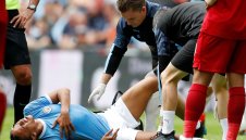 Сане май е скъсал връзка в коляното, трансферът му в Байерн е пред провал