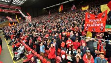 Изгонен от Ливърпул и наказан за наркотици намери спасениe в бокса