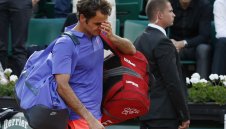 Федерер е аут от "Ролан Гарос"! Вавринка му би шута