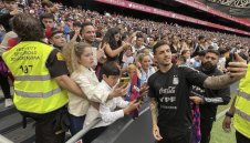 Паредес е с единия крак в Юве