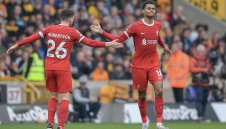 Ливърпул обърна Уулвс и излезе първи във Висшата лига