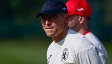 Бала връща двама в националния за Англия