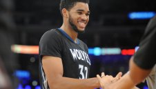 Младите Вълци приземиха Ястребите