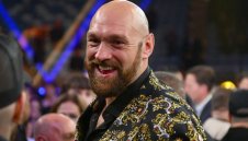 Фюри иска да се бие с Джошуа или Усик, но…