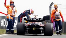 Макс започна с повреда домашния уикенд на "Зандвоорт"