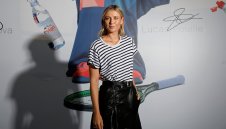 Шарапова се завръща на корта след дълго отсъствие