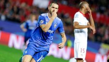 ОФИЦИАЛНО: Бонучи преподписа с Юве