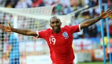 Резерви спасиха Англия