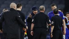 Раниери нададе вой, съдия надхитрил "лисиците"