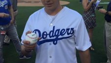 Агентът на Гьотце плюе по Байерн