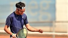 Наш тенисист крачи към титла в Болцано