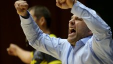 Тити Папазов нападна досегашното ръководство: Как може три месеца да не потърсят Васил Божков?