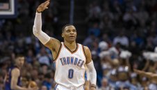 Уестбрук продължава да носи Тъндър на гърба си