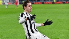 Юве бие шута на чуплива звезда