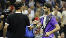 И Гришо с послание към Федерер