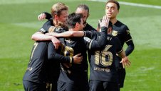 Барса "гримира" грозното лице и крачи към дубъла