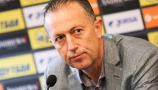 Шеф на БФС обяви какво ще се случи с футбола в България
