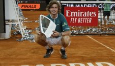 Драматичен обрат на финала! Рубльов триумфира в Мадрид