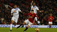 Странно! Звезда на Юнайтед беше отсвирен в родината си  