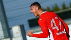 Национал на България дебютира в Серия А при драма