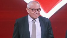 "Вълците" опряха до легендата в пенсия Феликс Магат