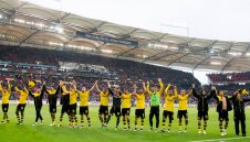 Борусия Дортмунд накара закъсалия Щутгарт да страда