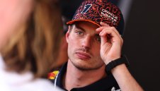 Преминаването на Макс в Мерцедес вече не е толкова сигурно