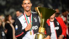 Драма в Торино! Кристиано Роналдо не иска Конте в Юве