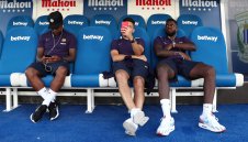 Нов повод за радост в Барса! Юмтити поднови тренировки