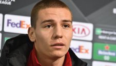 Ще го връща ли в ЦСКА? Синиша Михайлович се чуди за Вальо Антов