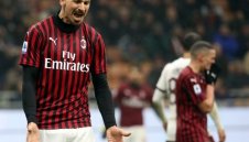 Радост в Милан: Златан Ибрахимович няма да се пенсионира