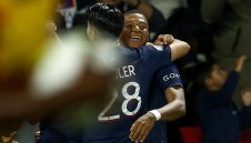 Обрат! Мбапе подписал с ПСЖ до 2026 година