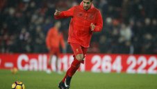 "Старата госпожа" хлътна по Емре Джан