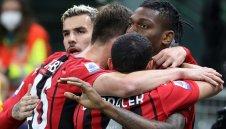 Мечтата за титла продължава! Милан не допусна изненада и пак е лидер