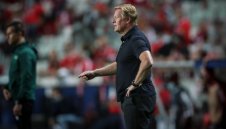 Лапорта взе решение: Барса уволнява Куман