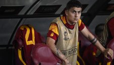 Моуриньо остави Дибала и Руи Патрисио вкъщи