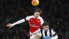 ОФИЦИАЛНО: Монреал преподписа с Арсенал