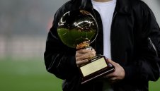 Белингам, Мусиала и Хойлунд в спор за приза „Златно момче“