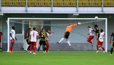 Съперникът на Лудогорец с тежка загуба + ВИДЕО