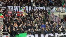 Юве пред ново наказание, фенове пращат полицай в болницата