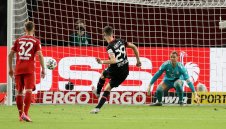 Хьонес обясни защо Байерн е "пас" в покера за Хаверц