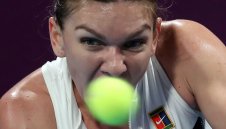 Халеп и Квитова са на 1/4-финал в Дубай, Кербер обаче сензационно отпадна