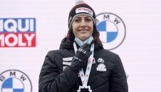 Баба убеди шампионка да се снима чисто гола за Плейбой + СНИМКИ