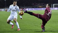 Милан изтръгна точка от Торино с нов шеметен обрат + ВИДЕО